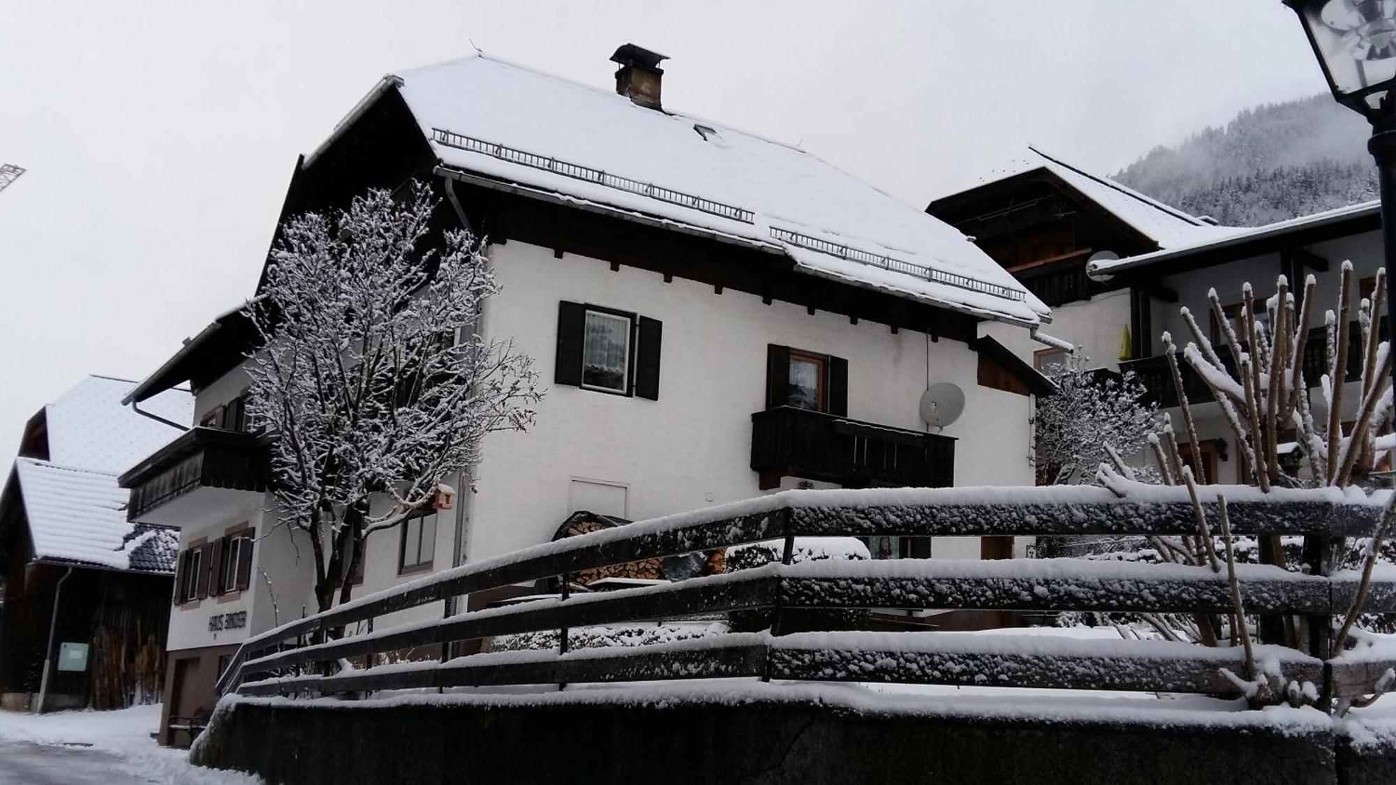 Haus Binder Apartment Weissensee Exterior photo